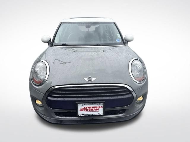 Used 2018 MINI Cooper 4-Door Hardtop FWD image 8