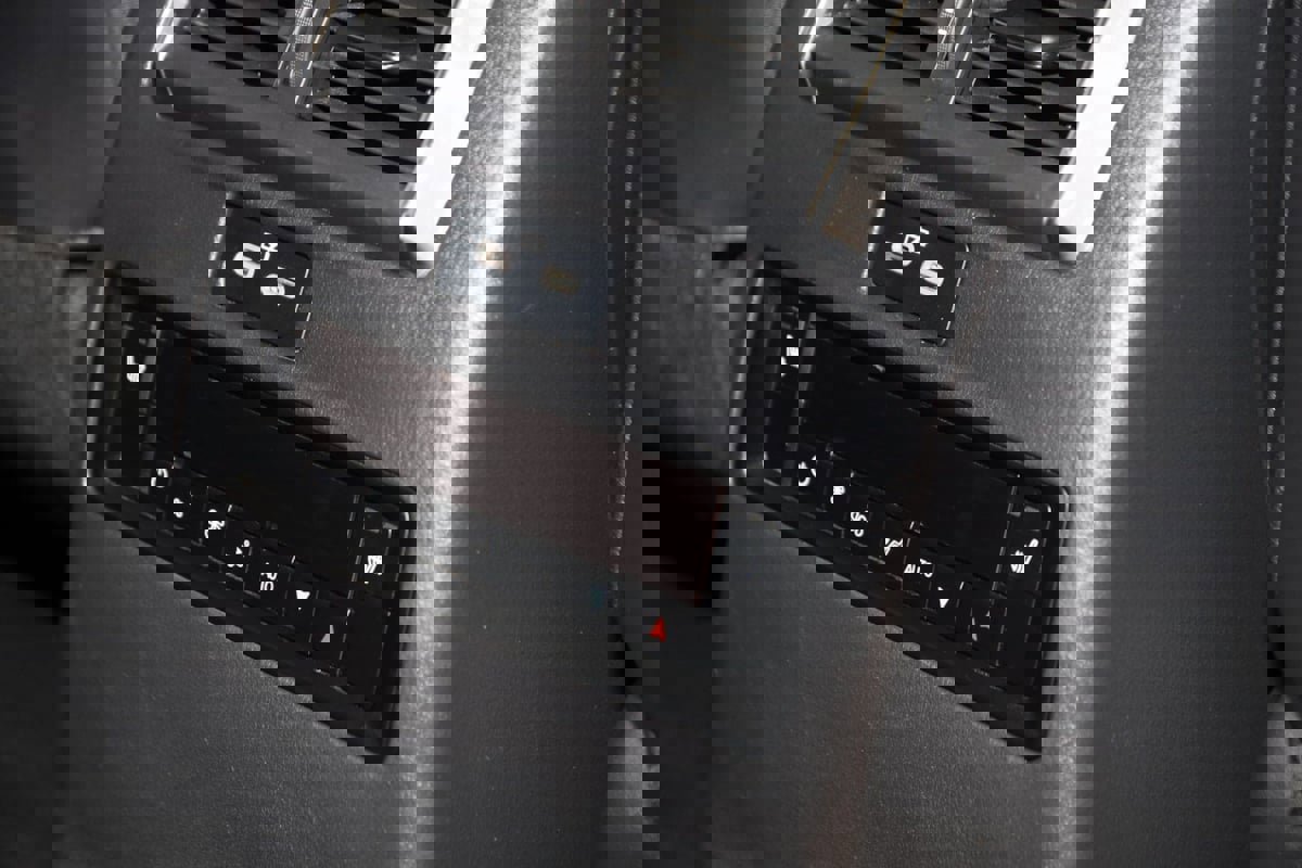 Used 2024 MAZDA CX-90 Plug-In Hybrid w/ Premium Plus image 18