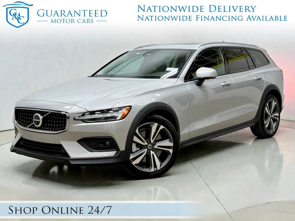 Used 2025 Volvo V60 B5 Cross Country Plus