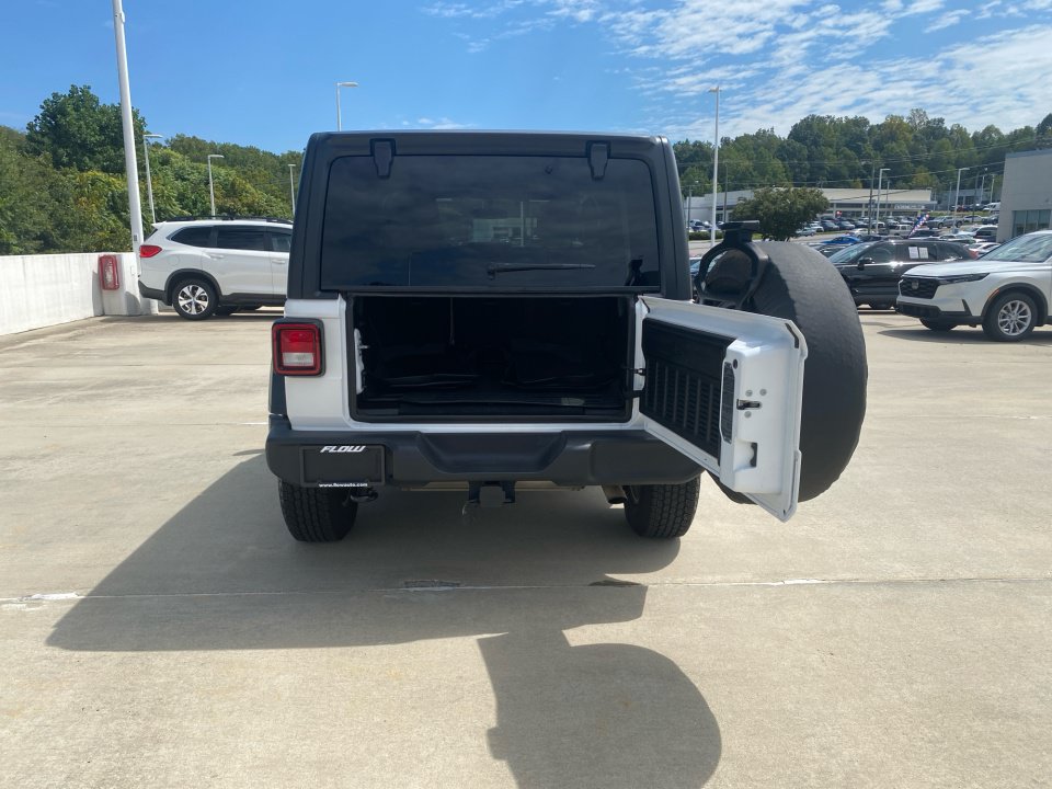 Used 2018 Jeep Wrangler Unlimited Sport S AWD/4WD image 18