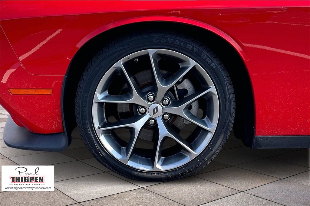 Used 2022 Dodge Challenger GT image 9