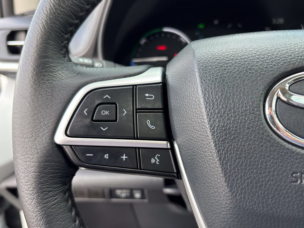 Certified 2026 Toyota Sienna XLE FWD image 31