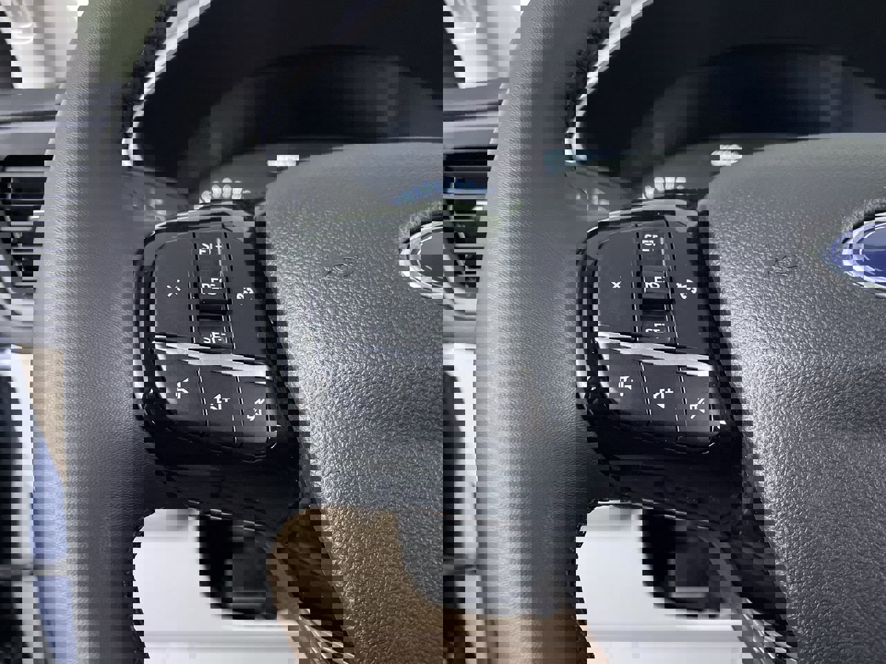 Used 2022 Ford Escape SE w/ Convenience Package image 26