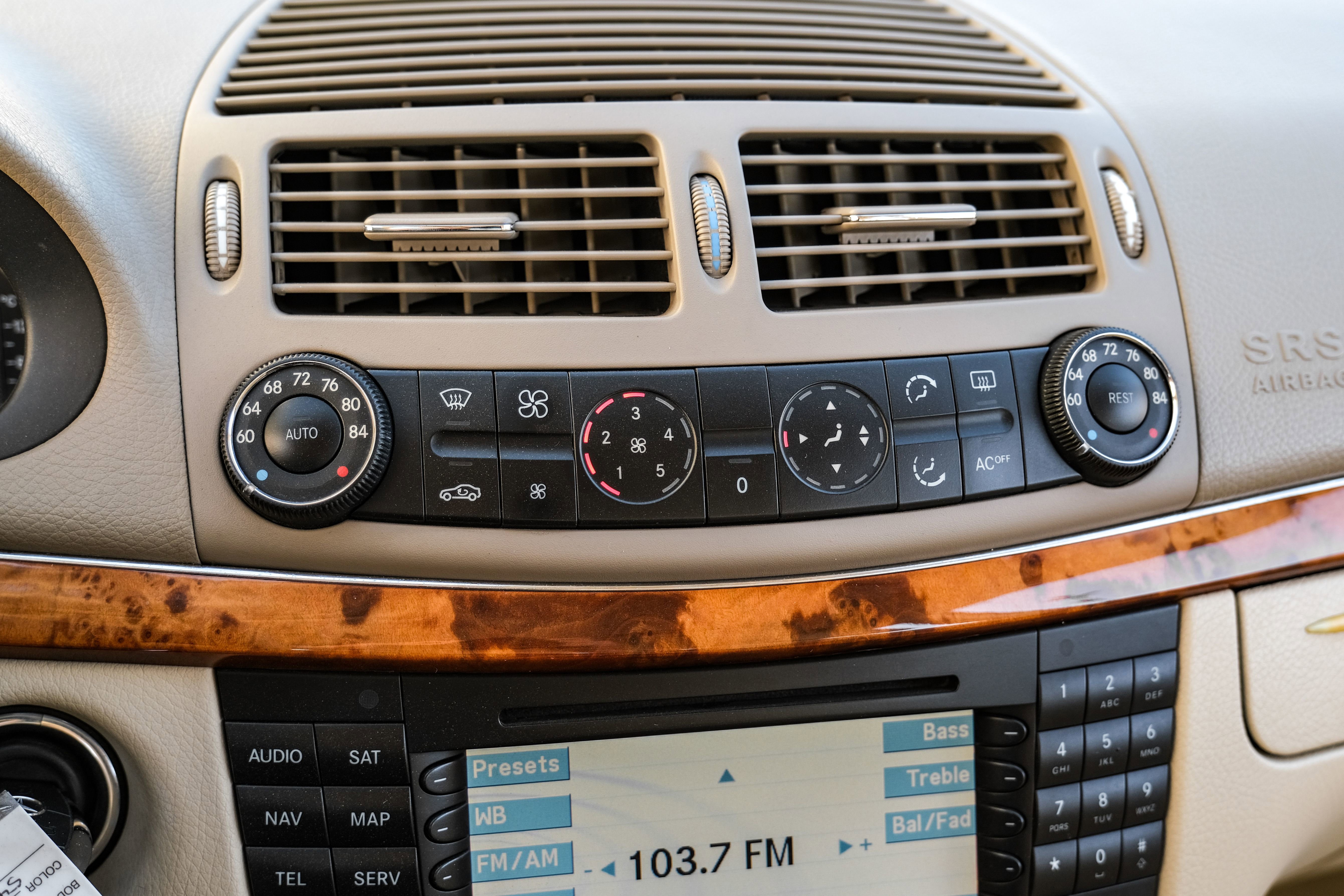 Used 2004 Mercedes-Benz E 320 4MATIC Wagon image 23