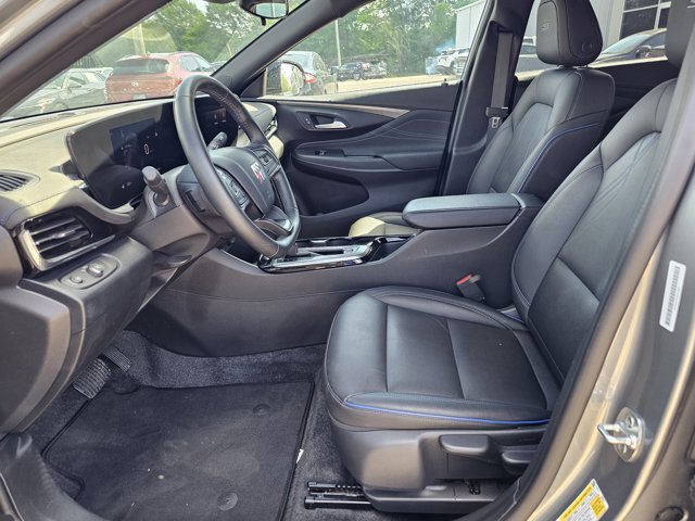 Used 2025 Buick Envista Sport Touring FWD image 51