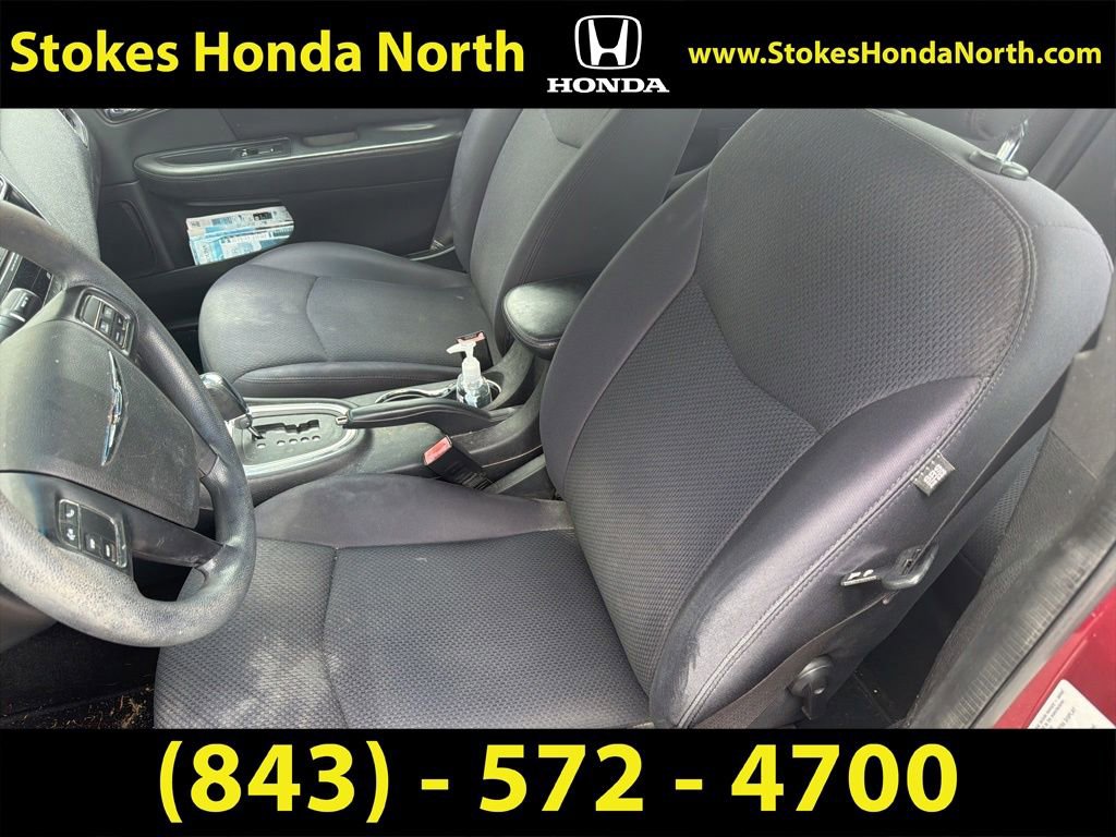 Used 2014 Chrysler 200 LX FWD image 8