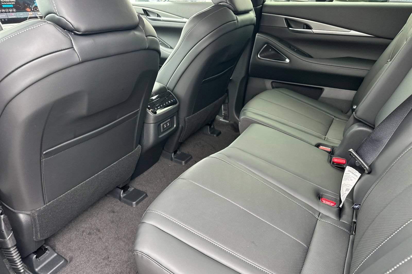 New 2027 INFINITI QX60 Luxe w/ Cargo Package AWD/4WD image 12