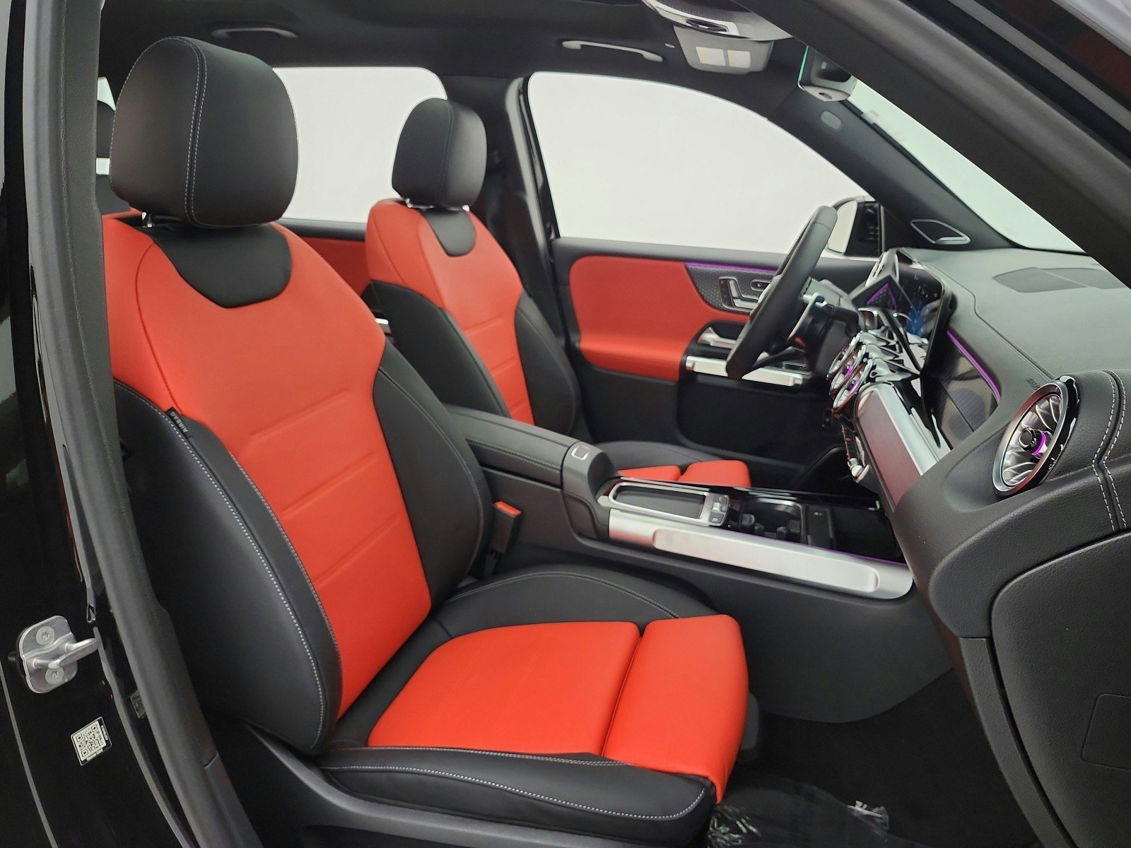 New 2026 Mercedes-Benz GLB 35 AMG 4MATIC image 13