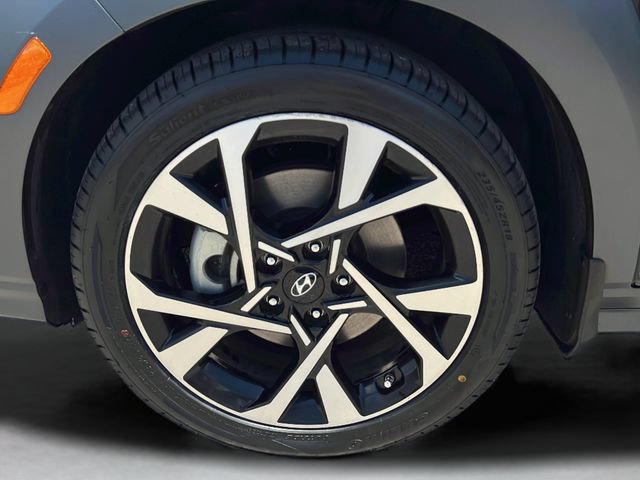 Certified 2022 Hyundai Kona Limited w/ Cargo Package FWD image 35