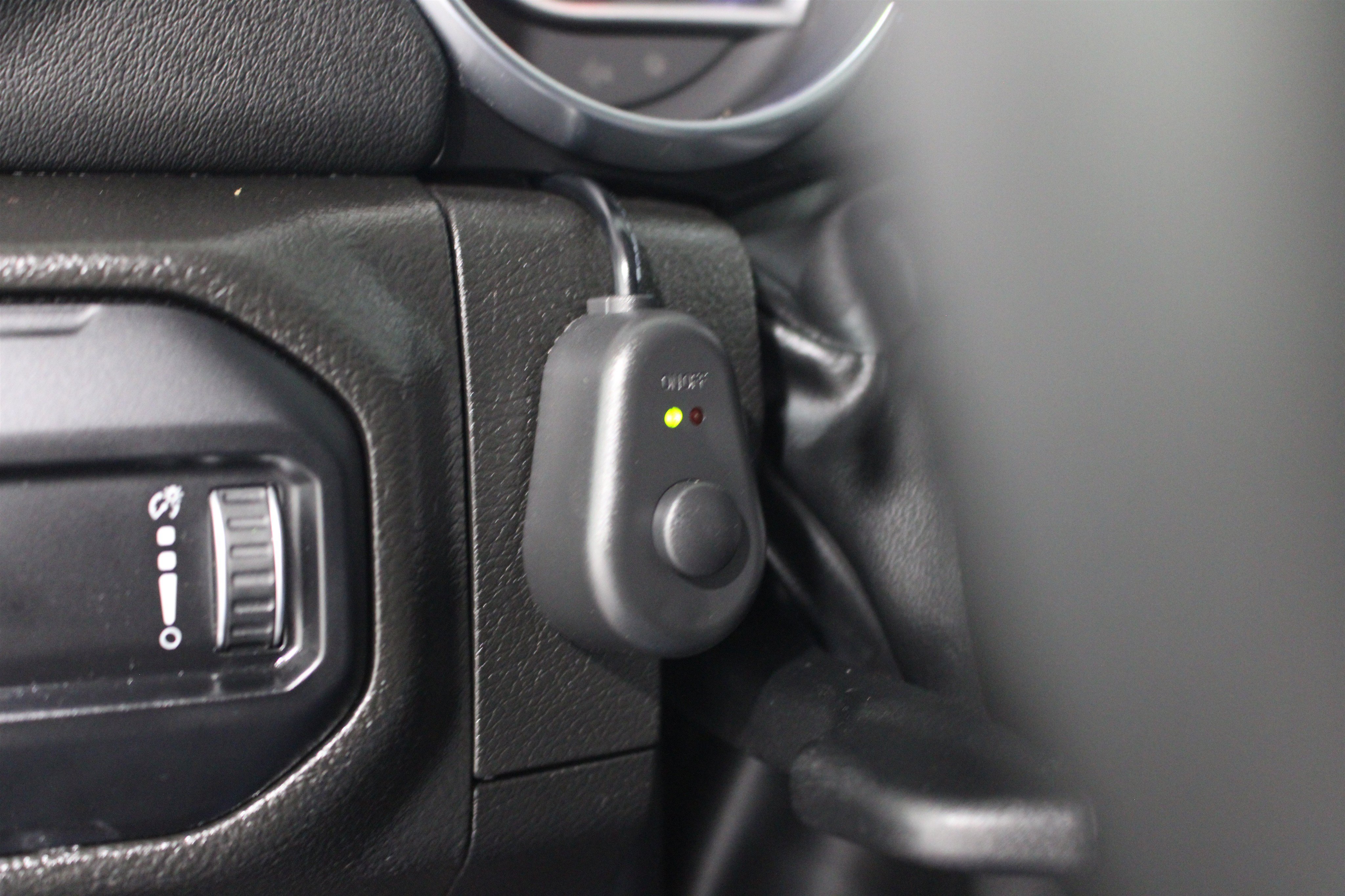 Used 2023 Jeep Gladiator Overland AWD/4WD image 10