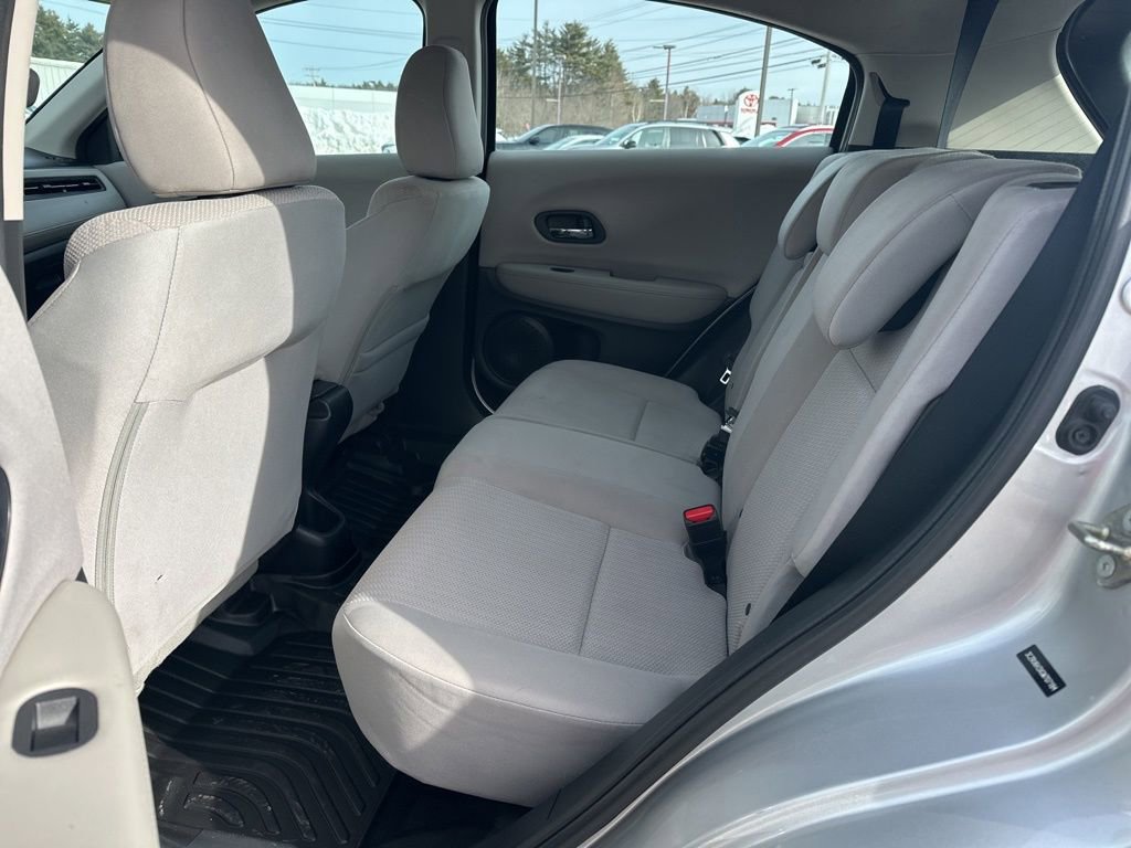 Used 2016 Honda HR-V LX image 27