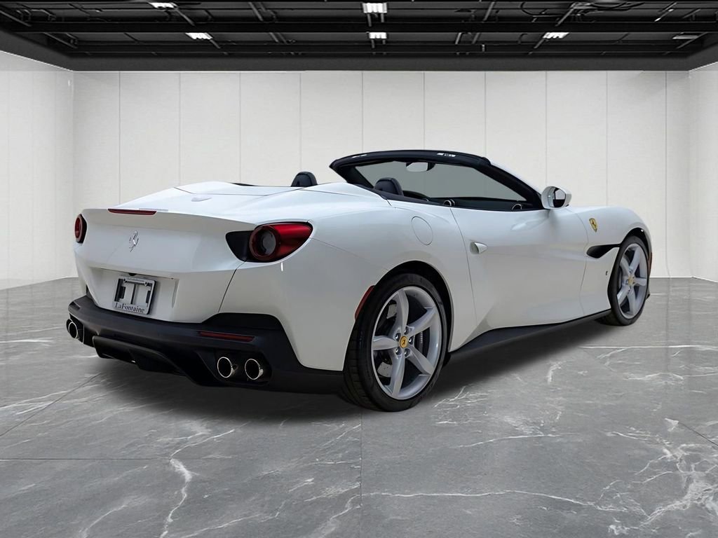 Used 2019 Ferrari Portofino image 18