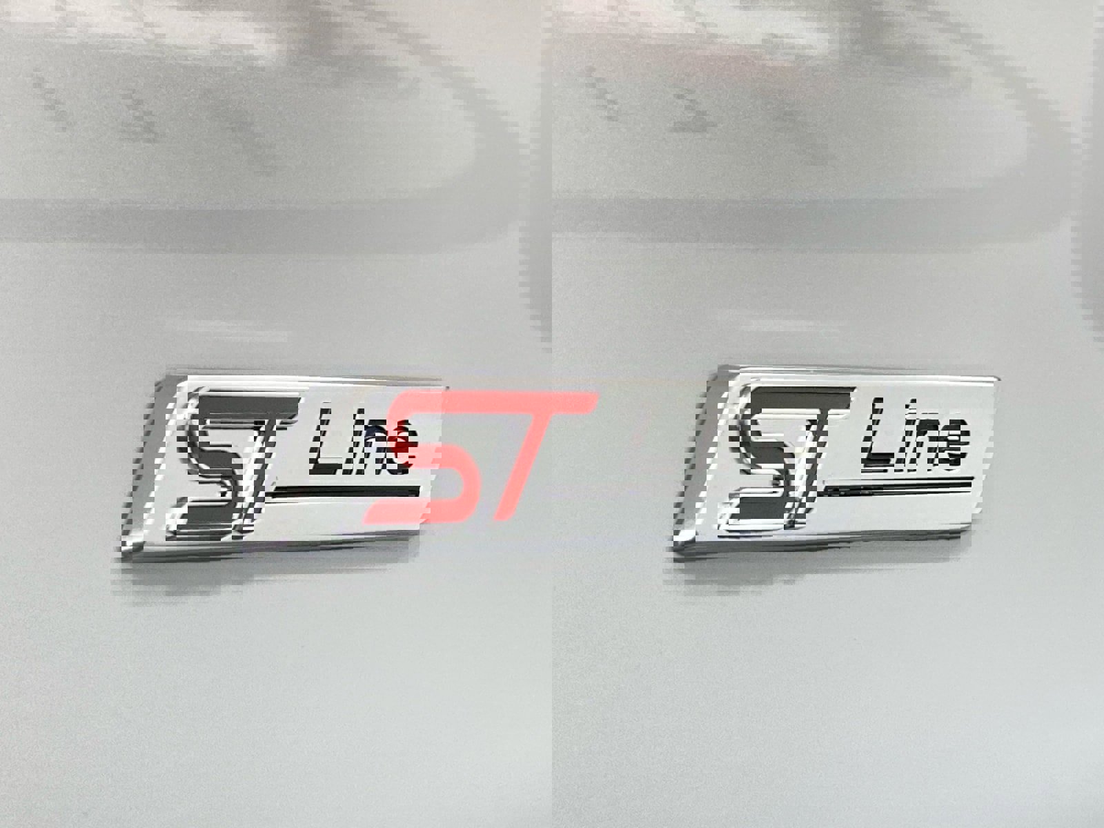 New 2026 Ford Explorer ST-Line image 21