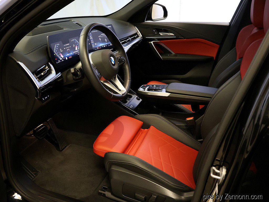 Certified 2025 BMW X2 xDrive28i image 11