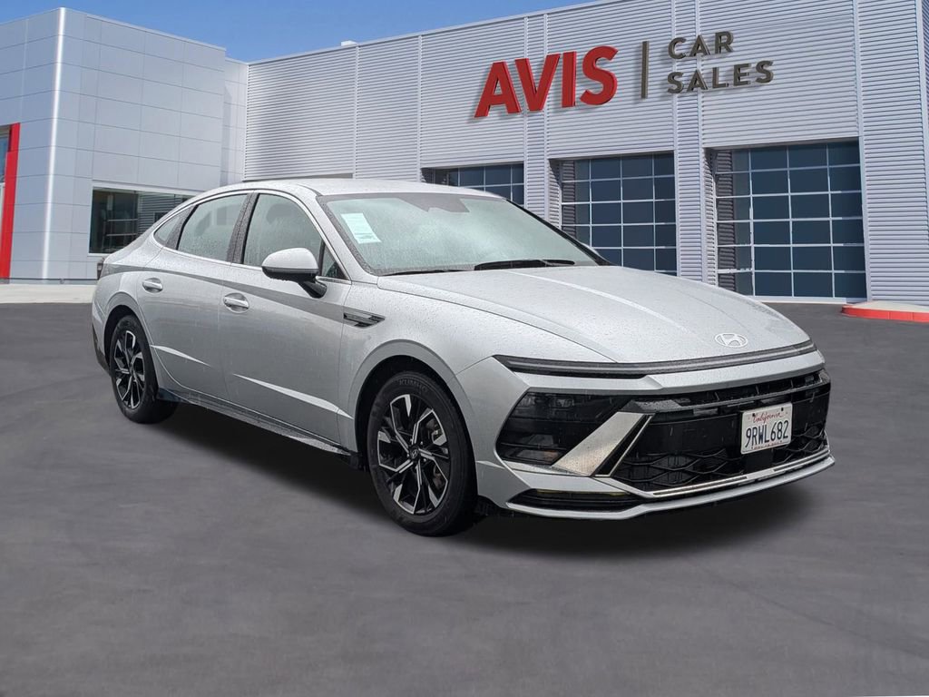 Used 2025 Hyundai Sonata SEL image 3