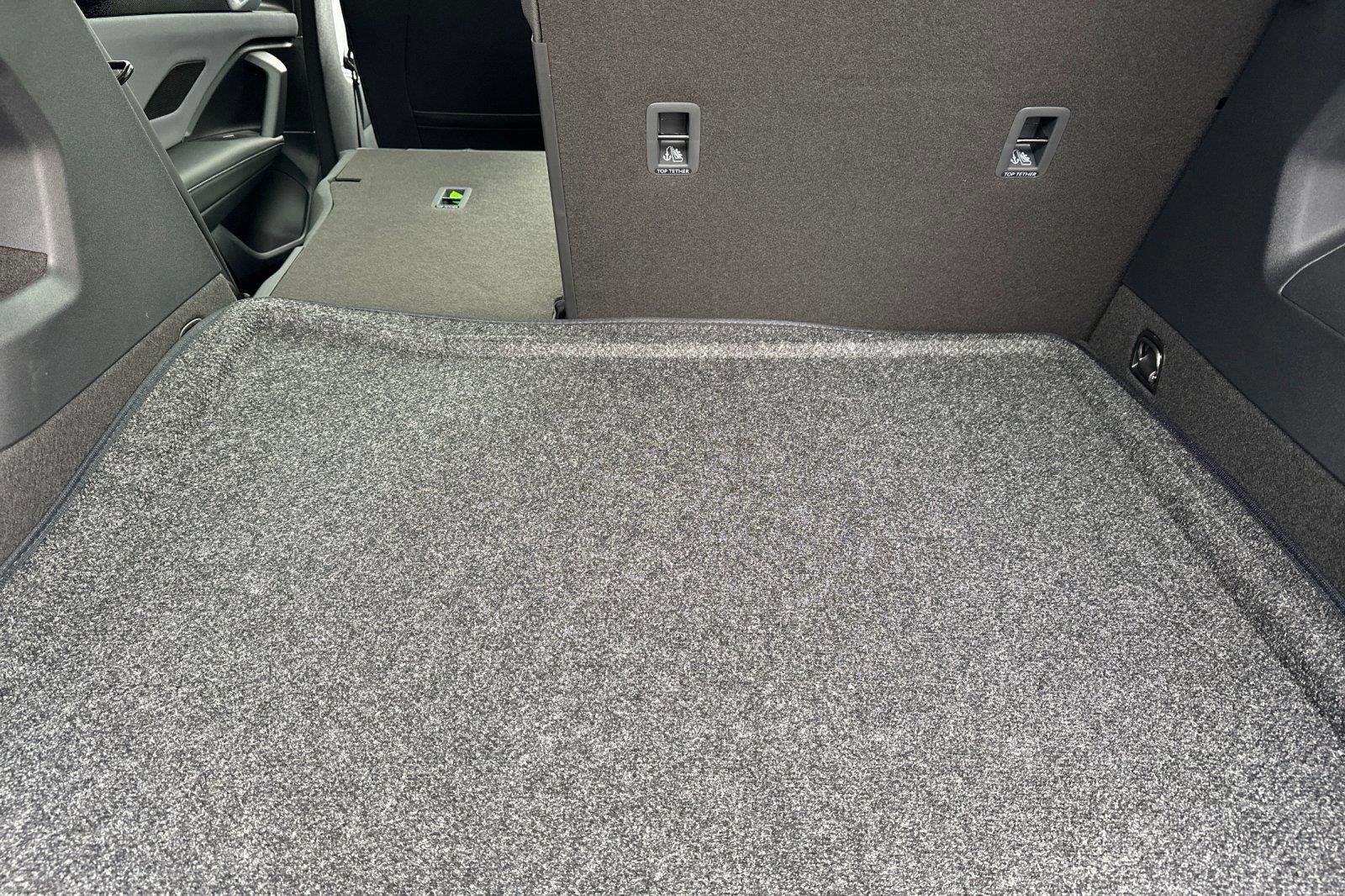 New 2026 Volkswagen Tiguan SE image 14