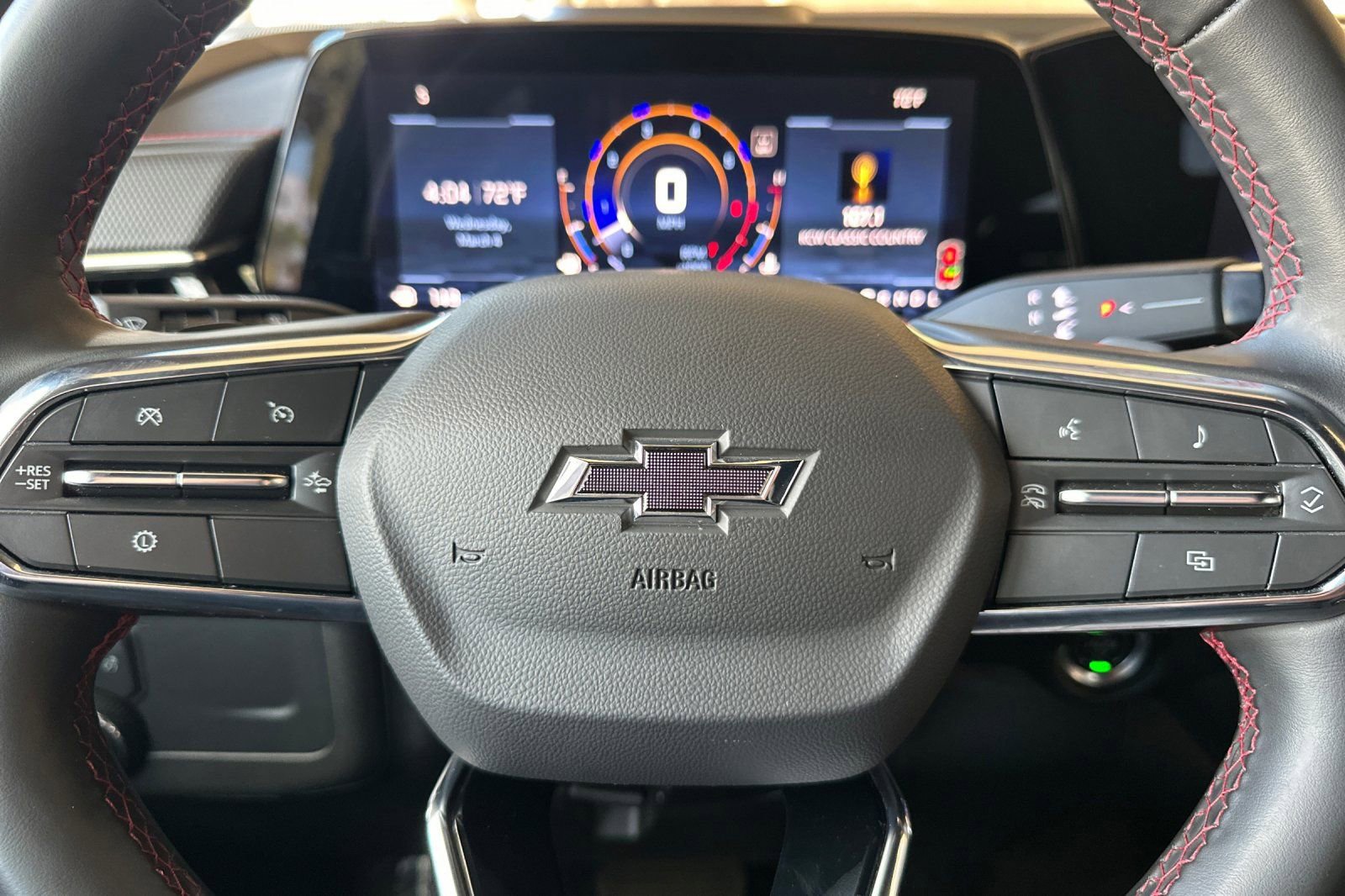 Certified 2025 Chevrolet Suburban RST image 26