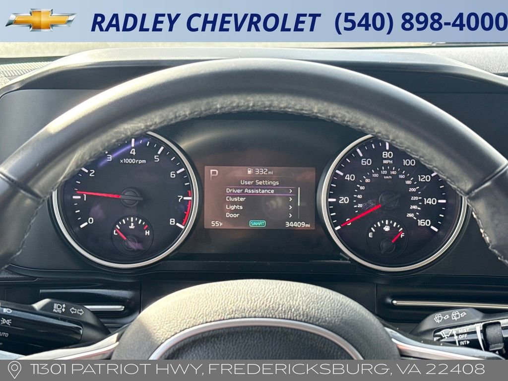 Used 2024 Kia Carnival LX image 7