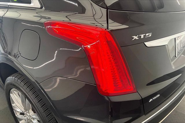 Used 2019 Cadillac XT5 Platinum AWD/4WD image 29