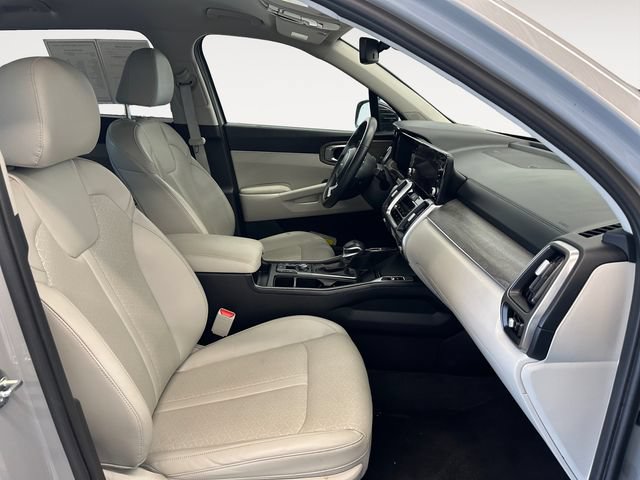 Used 2023 Kia Sorento EX FWD image 15