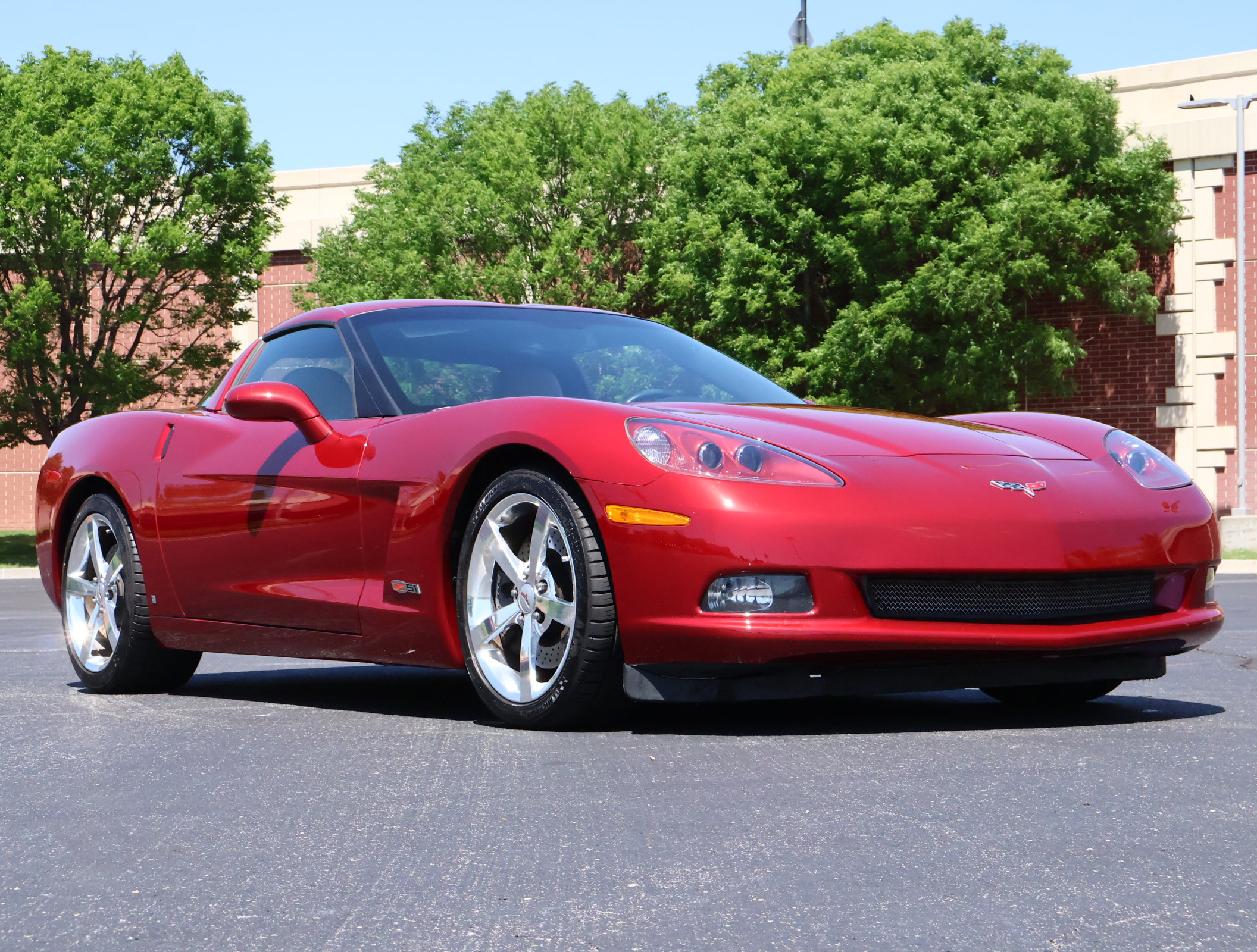 Used 2008 Chevrolet Corvette Coupe w/ Z51 Performance Package RWD image 1