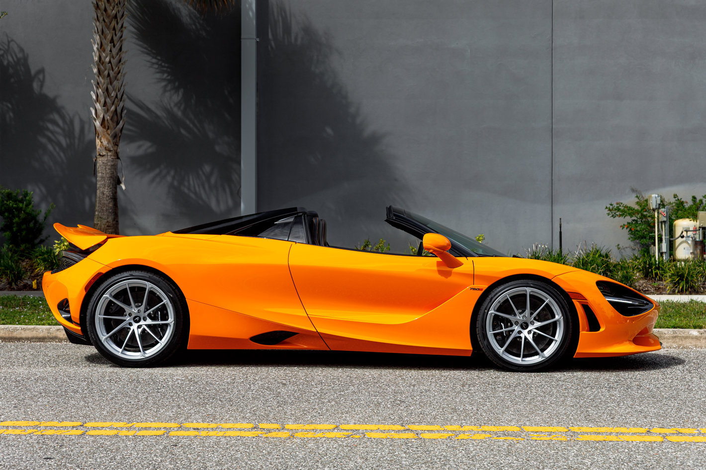 New 2027 McLaren 750S Spider RWD image 11