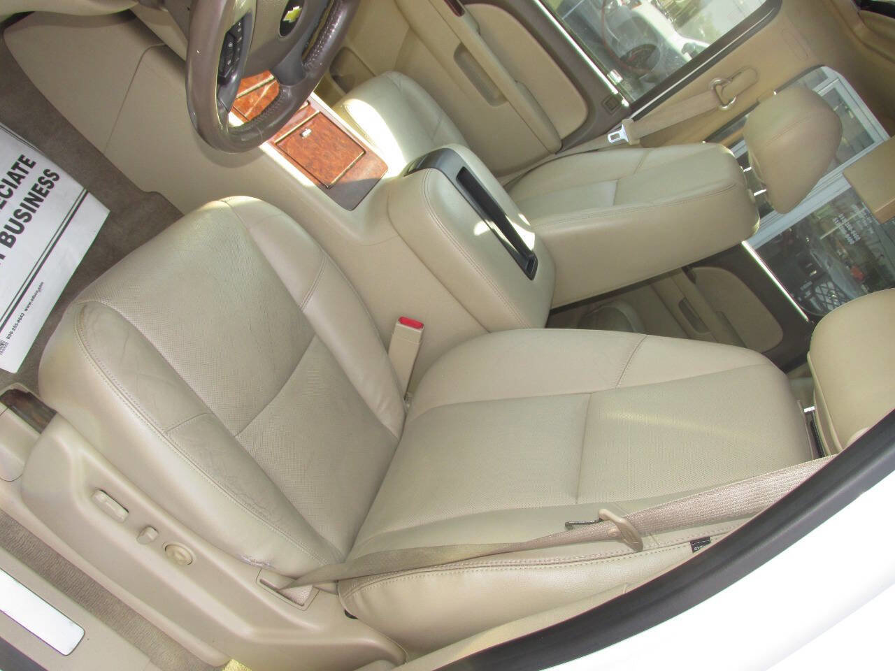 Used 2012 Chevrolet Suburban LTZ AWD/4WD image 8