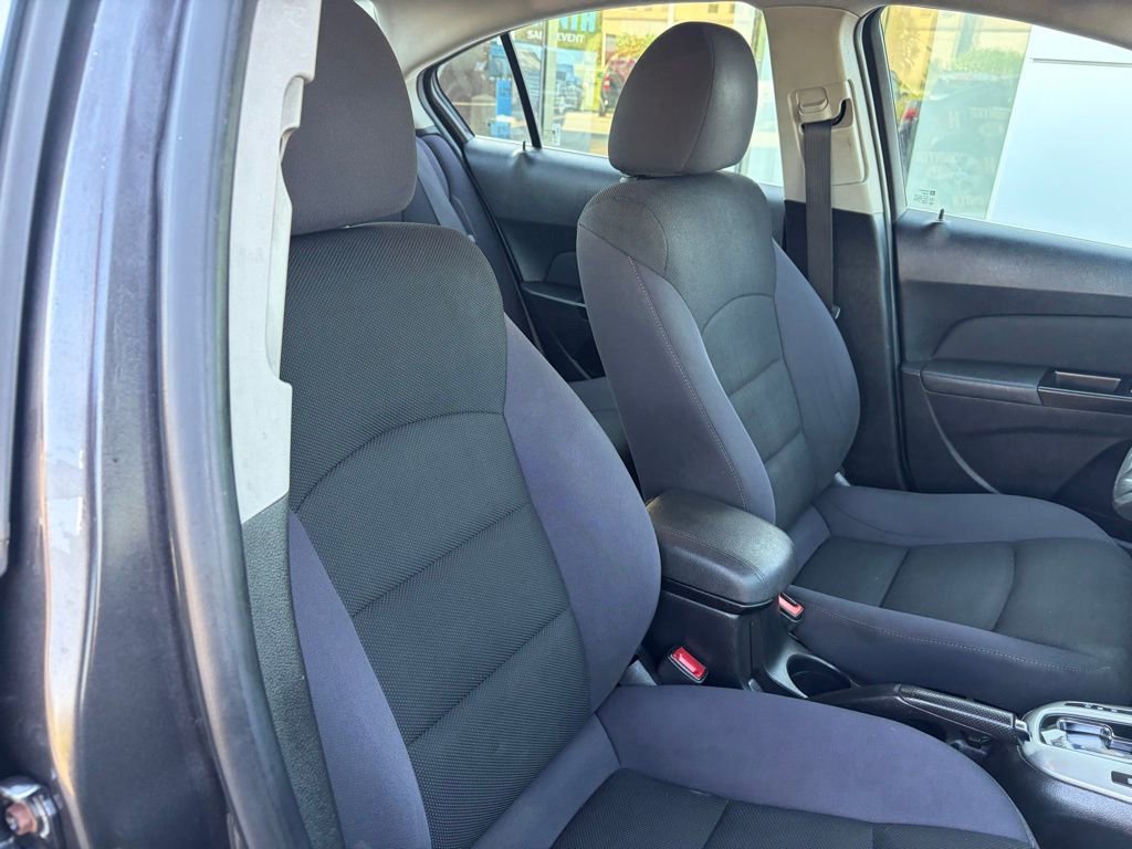 Used 2015 Chevrolet Cruze LT w/ Sun And Sound Package FWD image 26