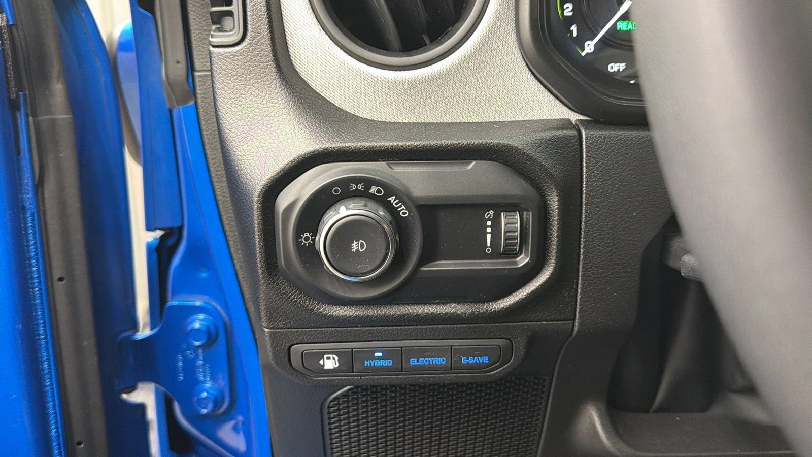 Used 2024 Jeep Wrangler Unlimited w/ Convenience Group image 30