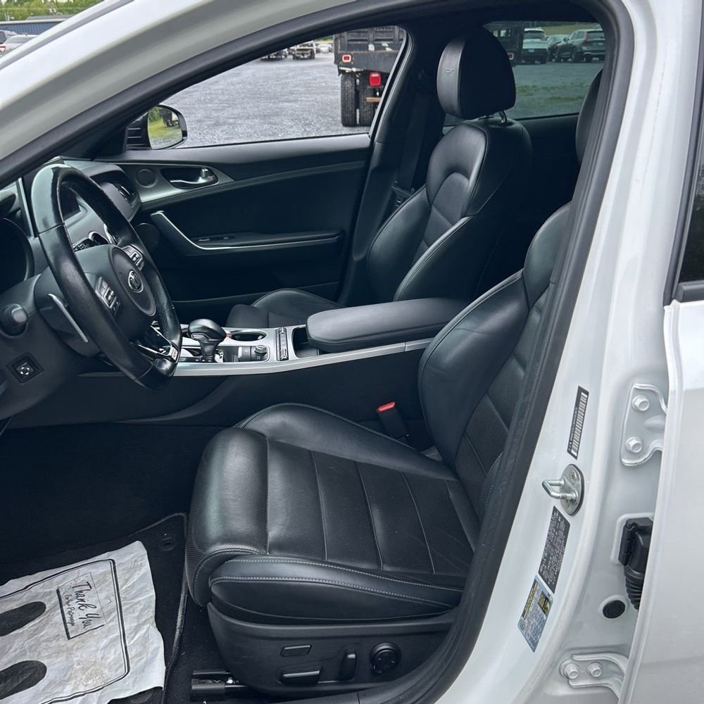 Used 2019 Kia Stinger GT2 AWD/4WD image 5