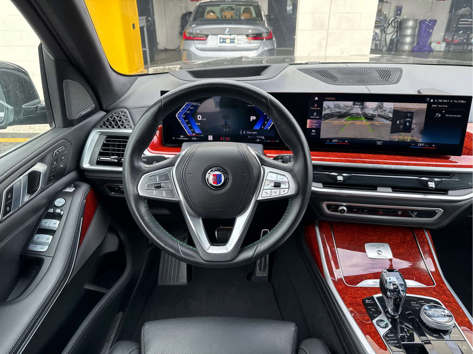 Used 2023 BMW ALPINA XB7 AWD/4WD image 7