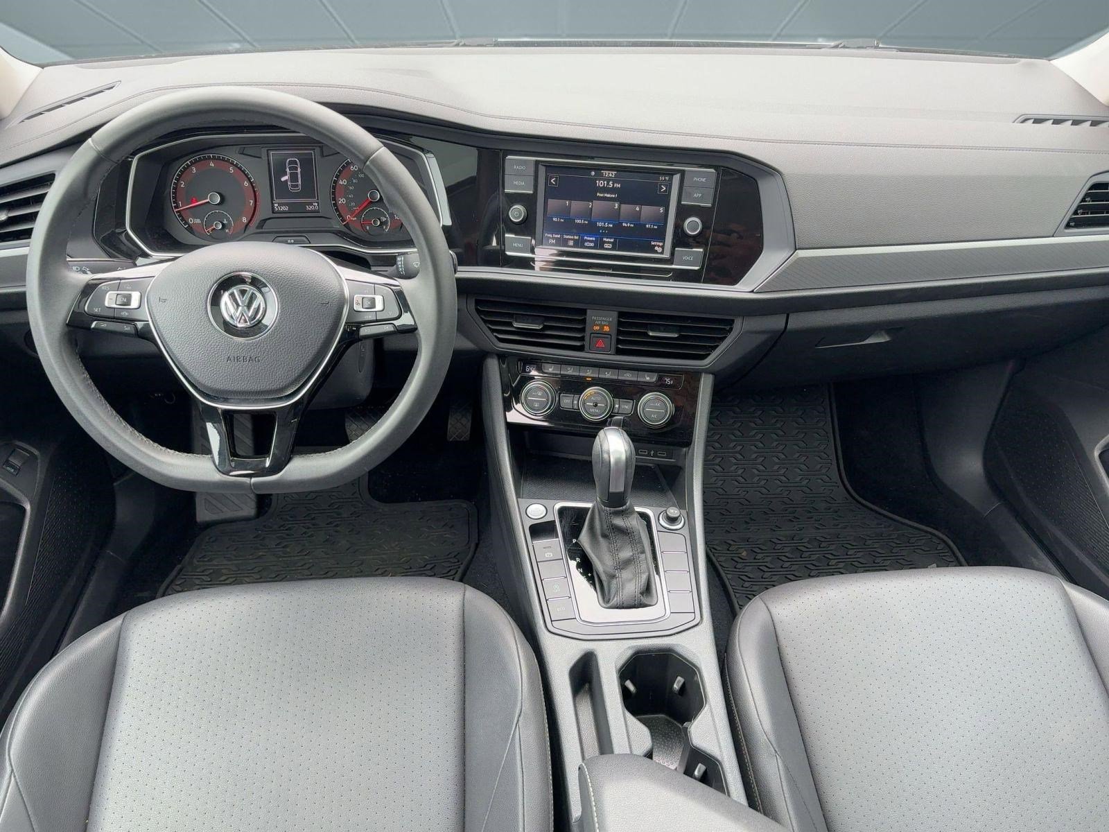 Used 2020 Volkswagen Jetta SE image 4