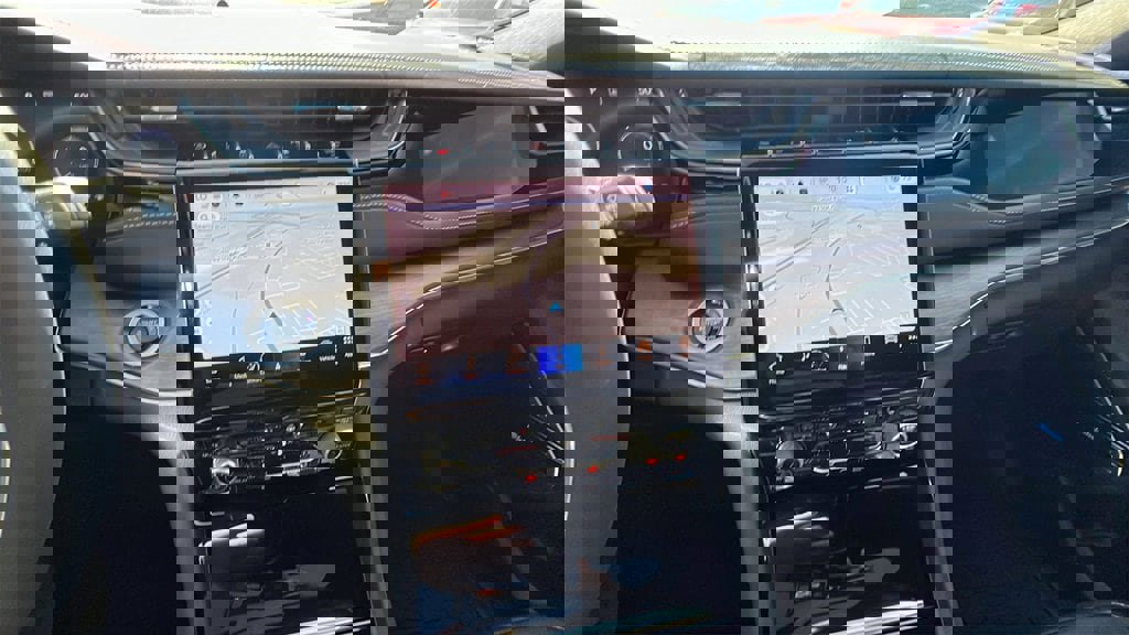 Used 2023 Jeep Grand Cherokee L Overland image 32