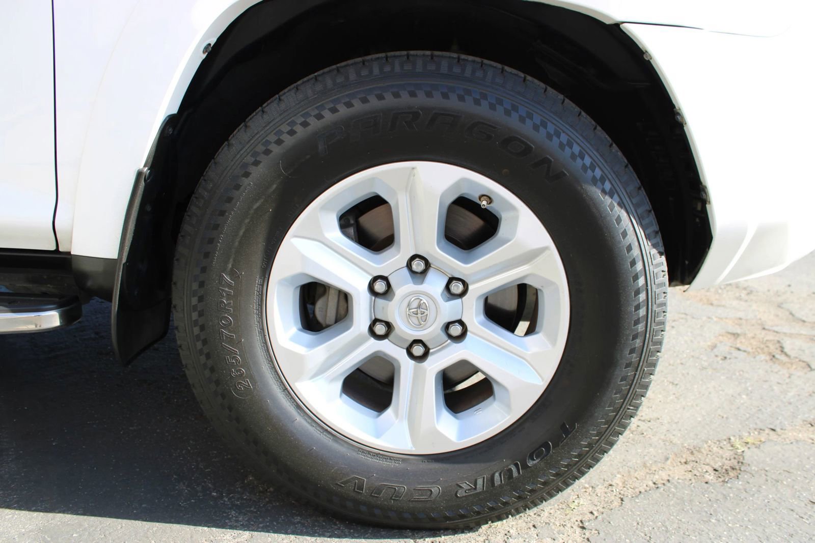 Used 2014 Toyota 4Runner SR5 Premium image 6