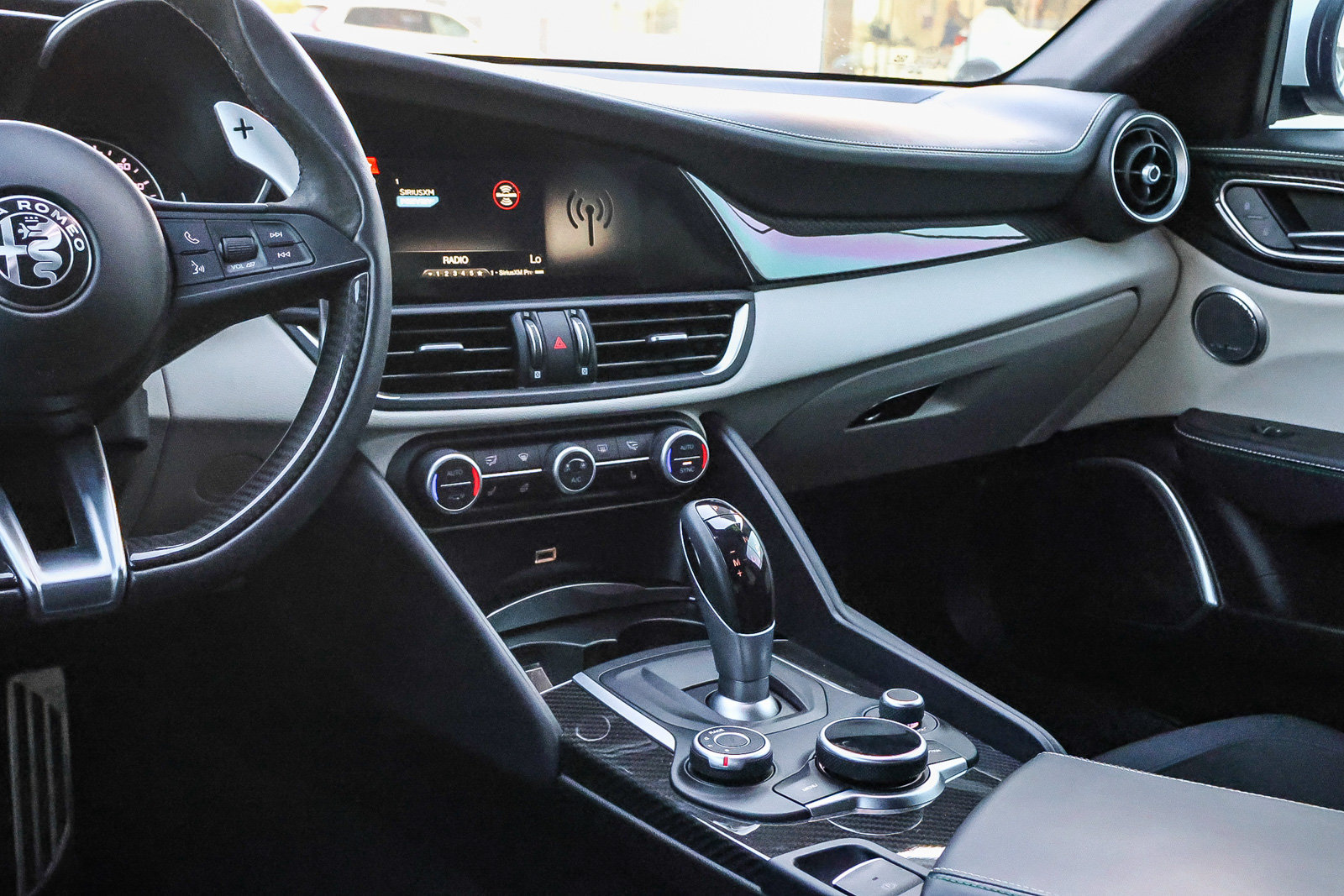 Used 2019 Alfa Romeo Giulia Quadrifoglio w/ Driver Assist Dynamic Package RWD image 19