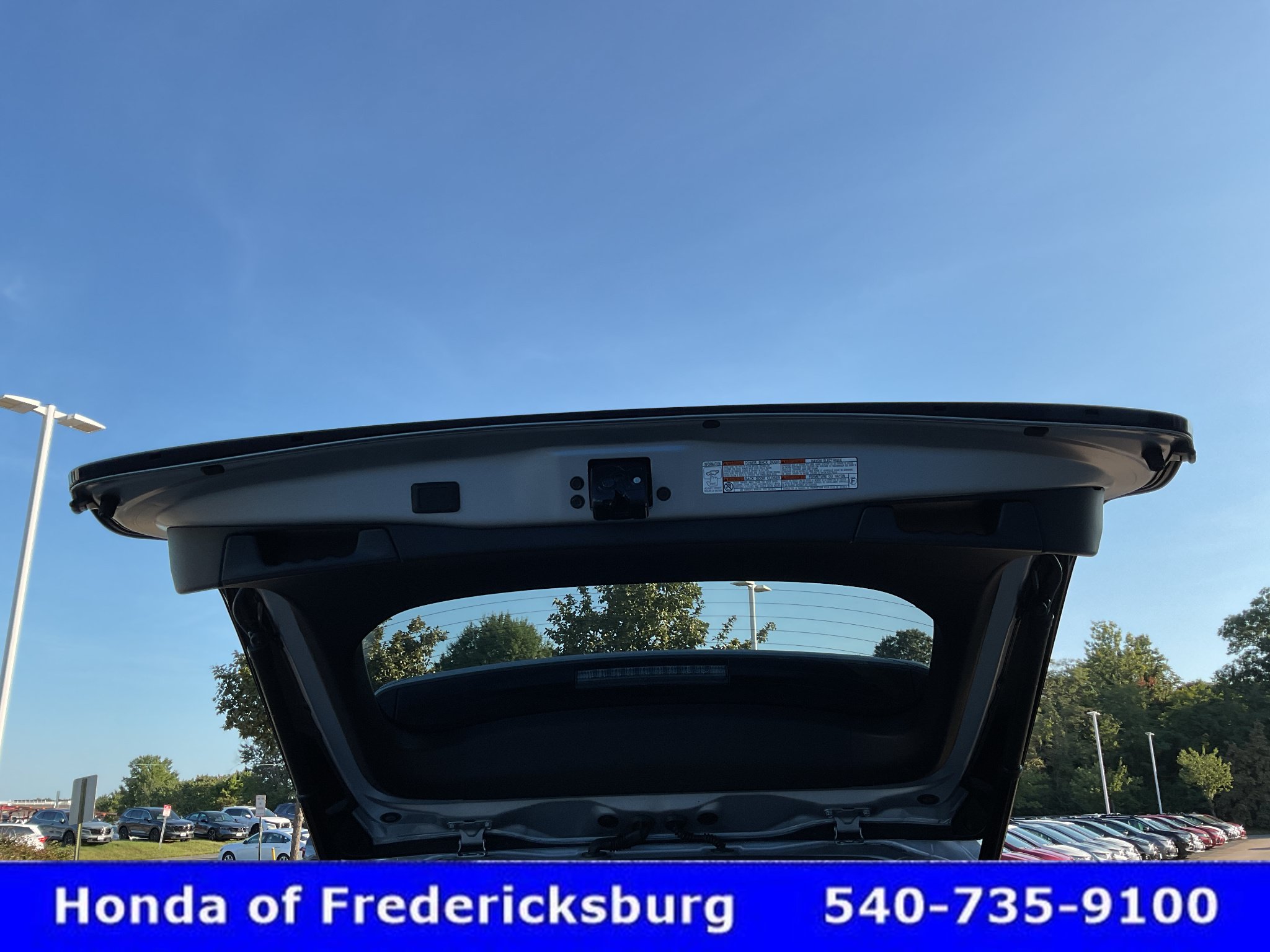 Used 2023 Toyota RAV4 SE w/ Convenience Package AWD/4WD image 17