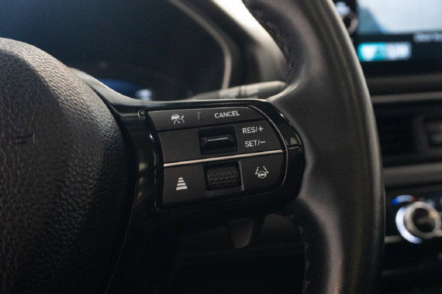 Used 2024 Honda Pilot Elite image 16