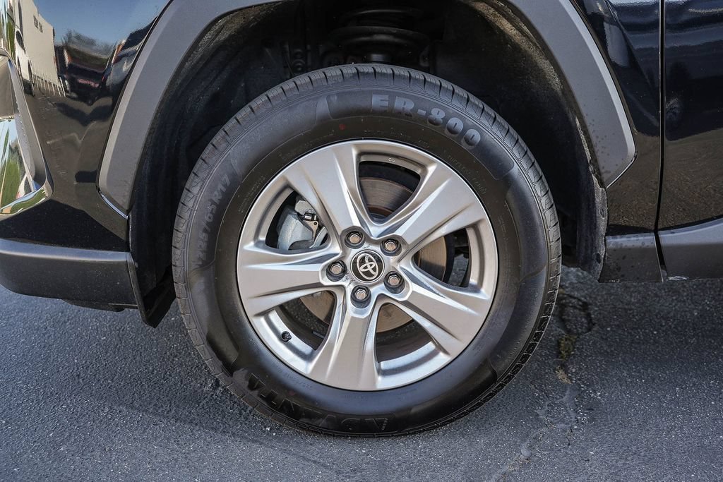 Used 2024 Toyota RAV4 XLE AWD/4WD image 12
