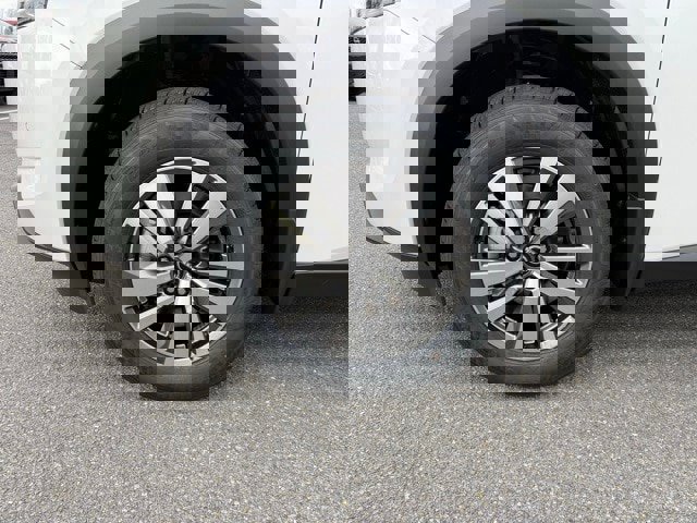 New 2025 Nissan Pathfinder SL w/ Black Appearance Package image 9