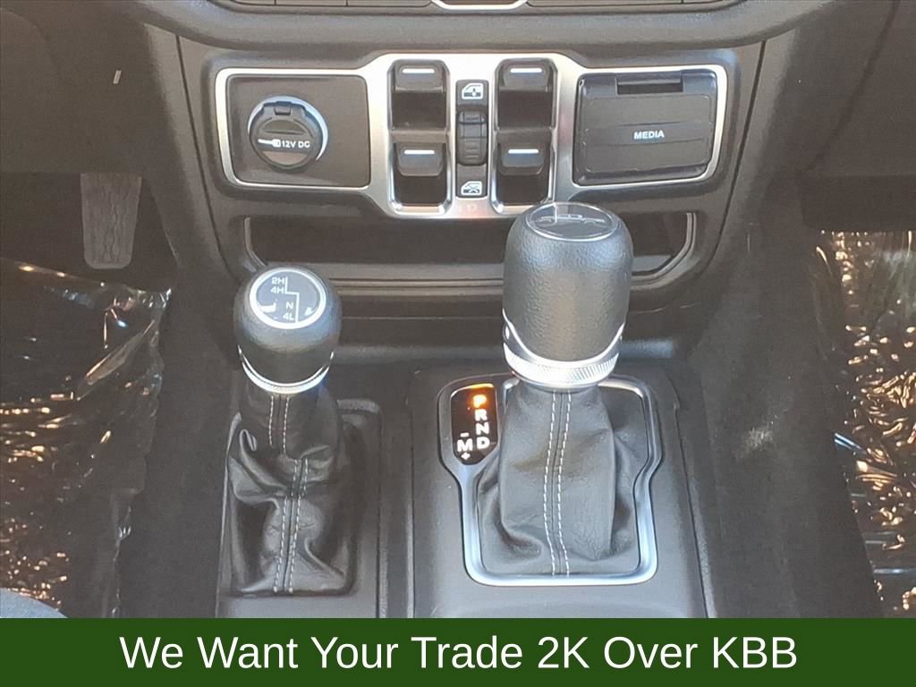 New 2025 Jeep Gladiator Sport image 10