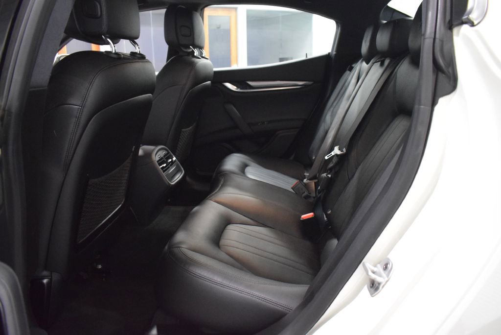Used 2019 Maserati Ghibli S Q4 image 13