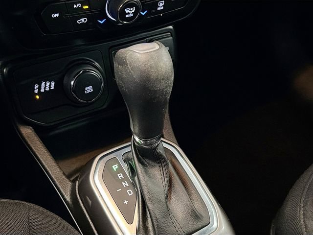 Used 2022 Jeep Renegade Latitude image 16