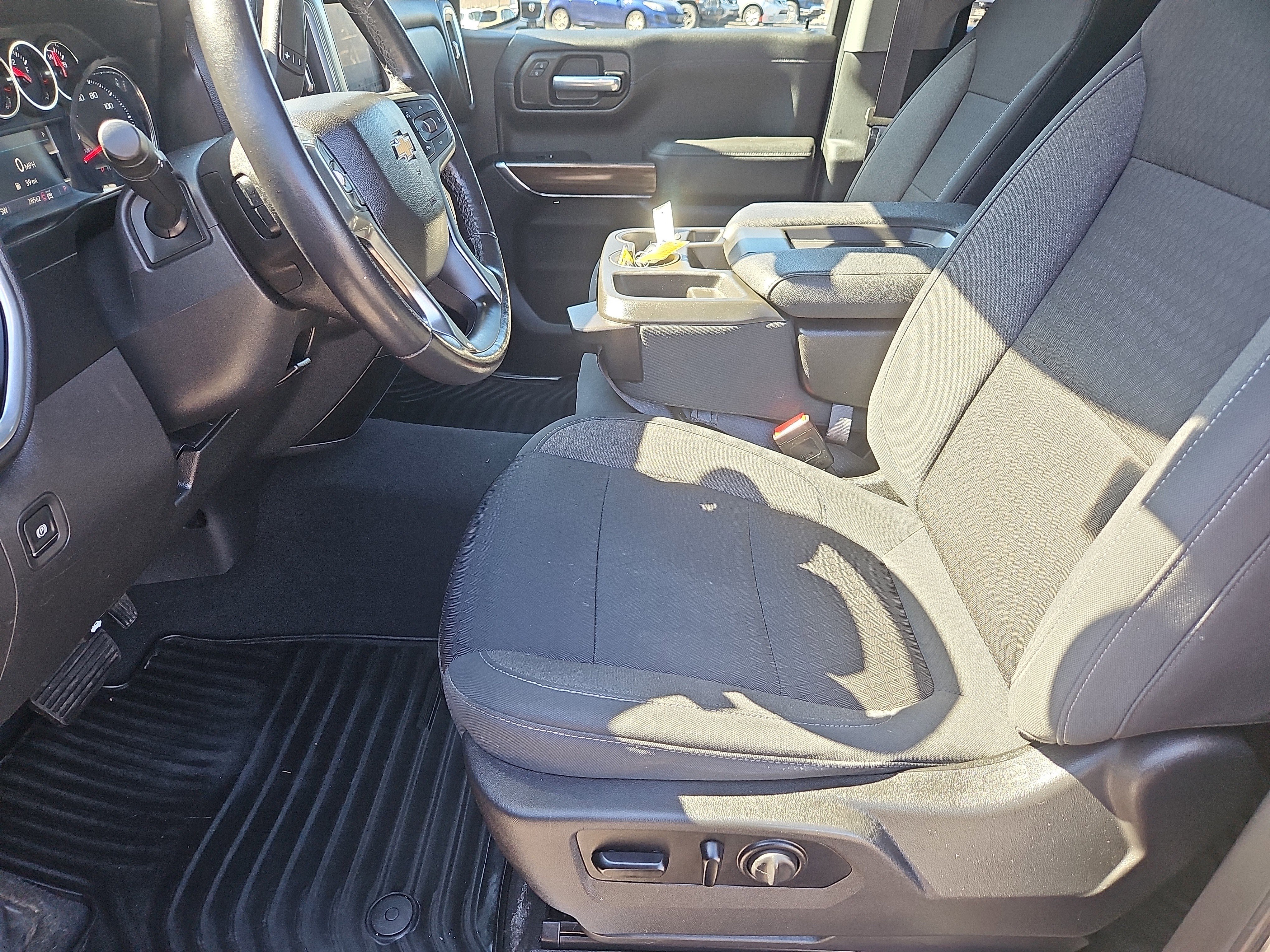 Used 2021 Chevrolet Silverado 1500 LT w/ Z71 Off-Road Package image 29