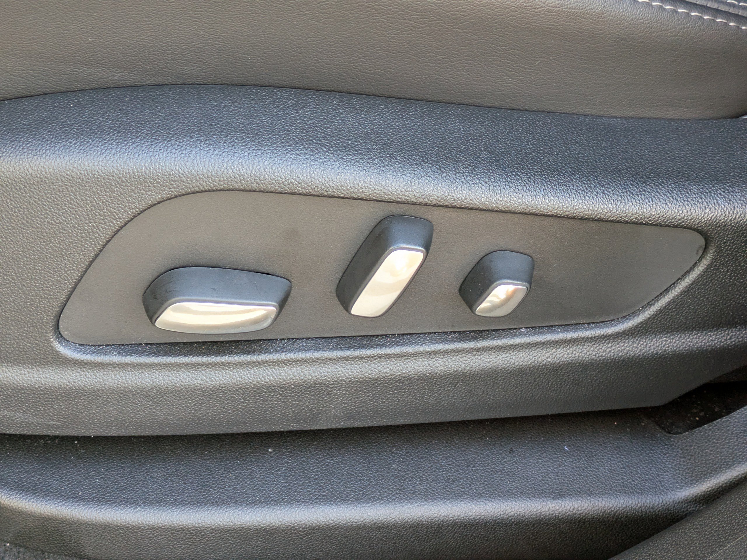 Certified 2025 Cadillac XT5 Premium Luxury w/ Technology Package image 19