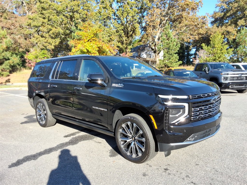 New 2026 Chevrolet Suburban High Country image 3