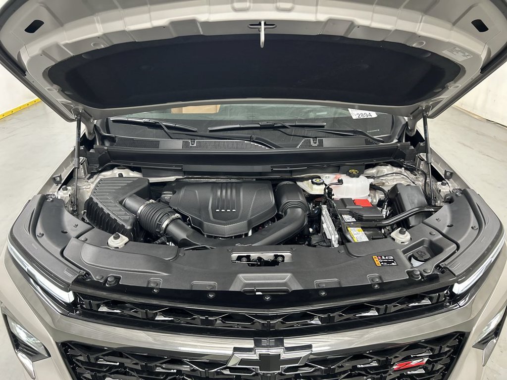 New 2027 Chevrolet Traverse Z71 w/ Enhanced Driving Package AWD/4WD image 9