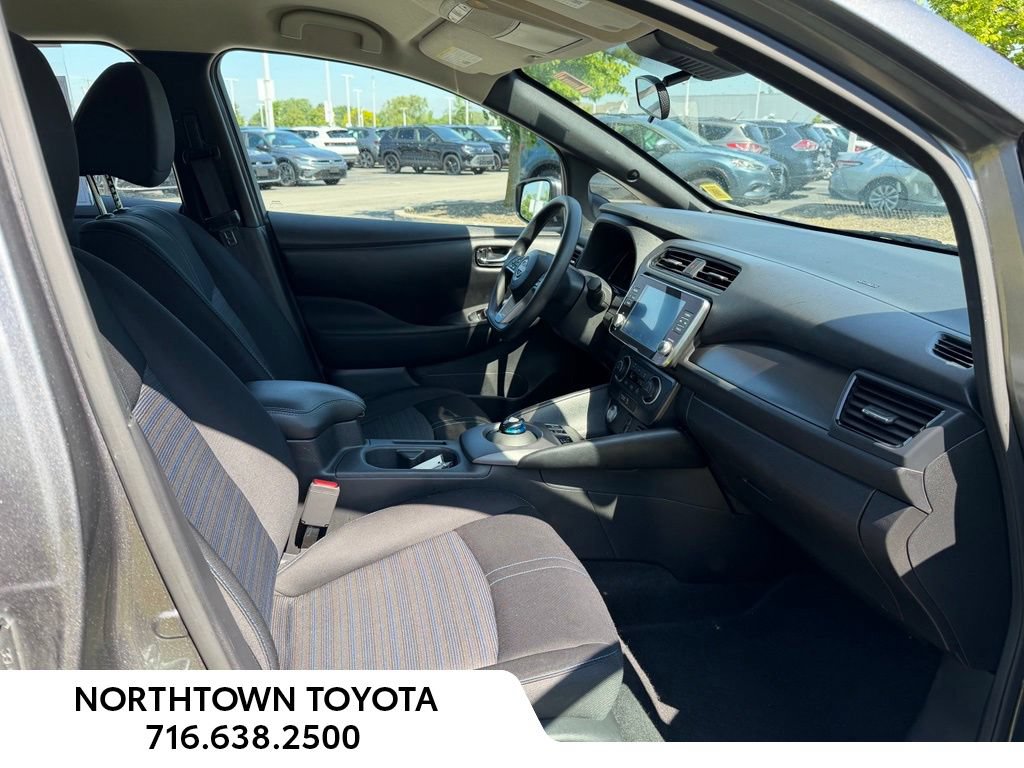 Used 2024 Nissan Leaf S FWD image 16