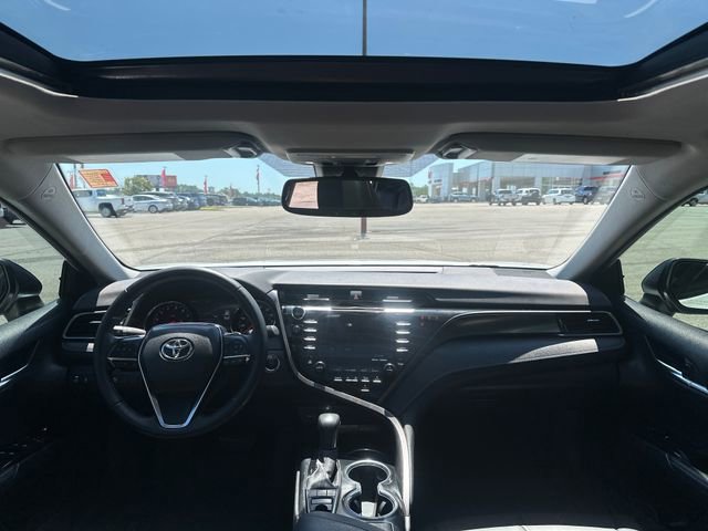 Used 2020 Toyota Camry XSE FWD image 10