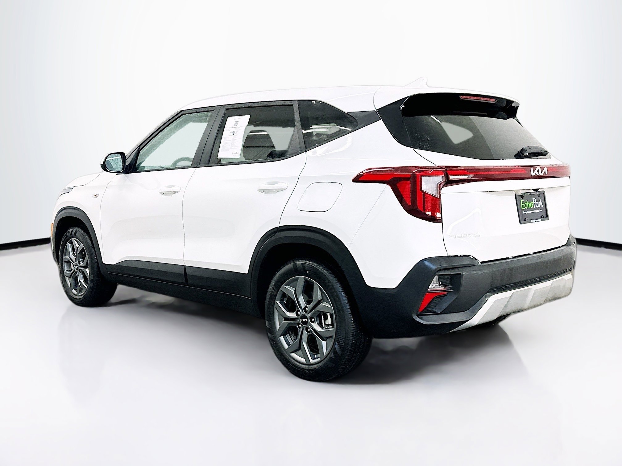 Used 2026 Kia Seltos LX AWD/4WD image 5
