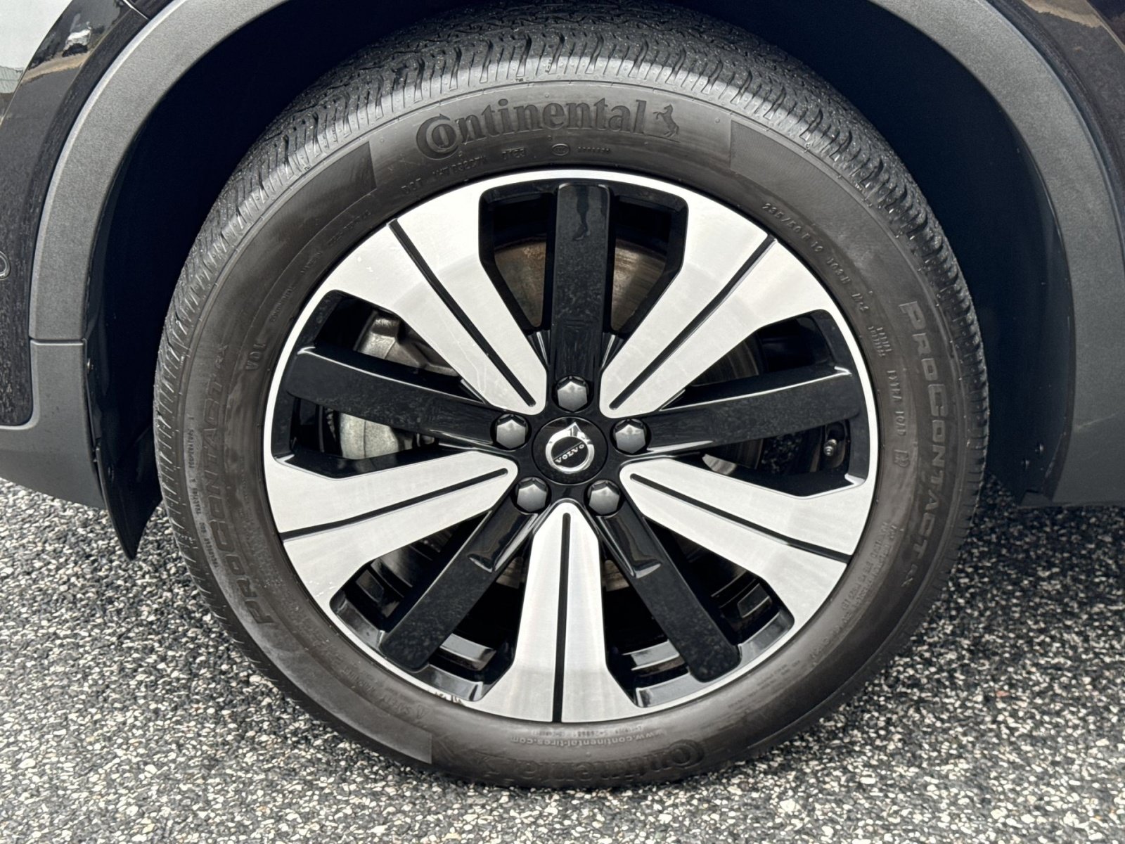 Used 2023 Volvo C40 P8 Recharge Plus AWD/4WD image 12